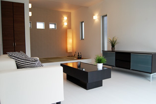 ���r���O